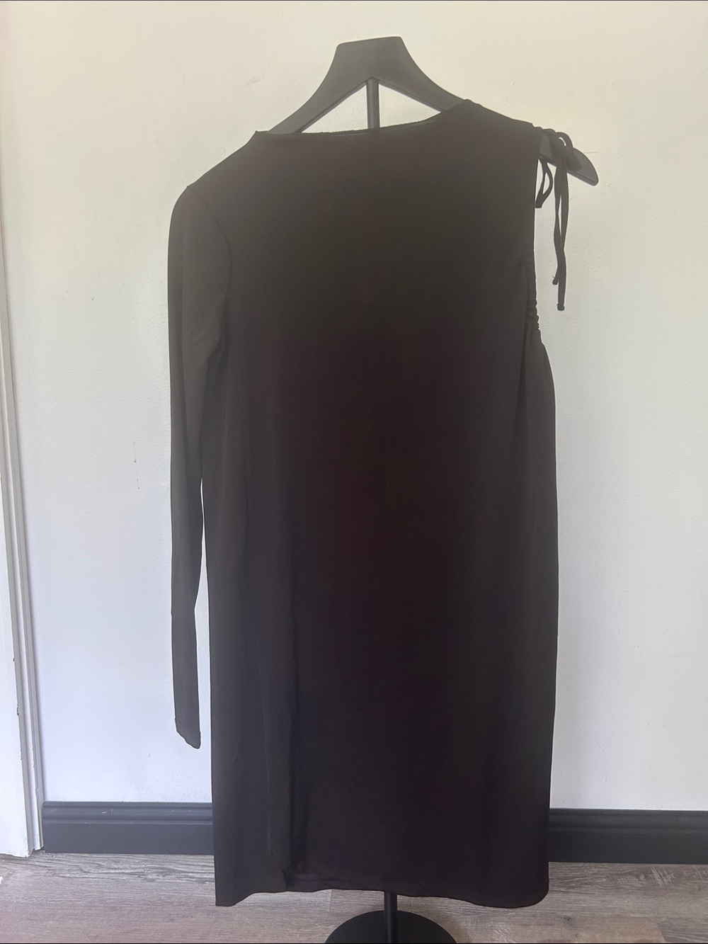 Zara Black One-Shoulder Long Sleeve Dress with Shoulder Tie